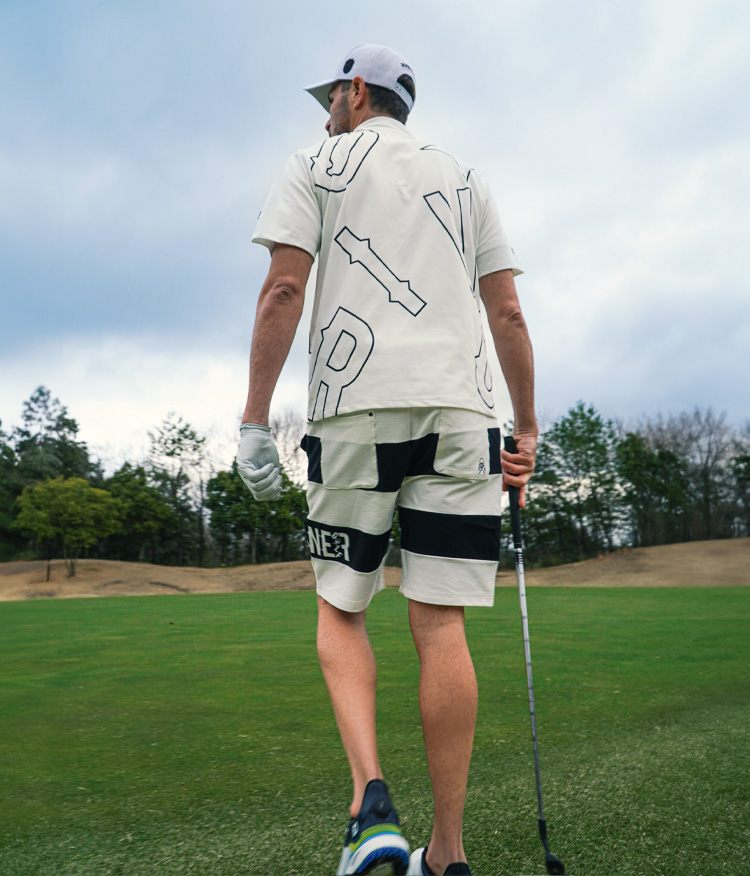 ビックロゴ半袖モックネックＴシャツ_コーデ2