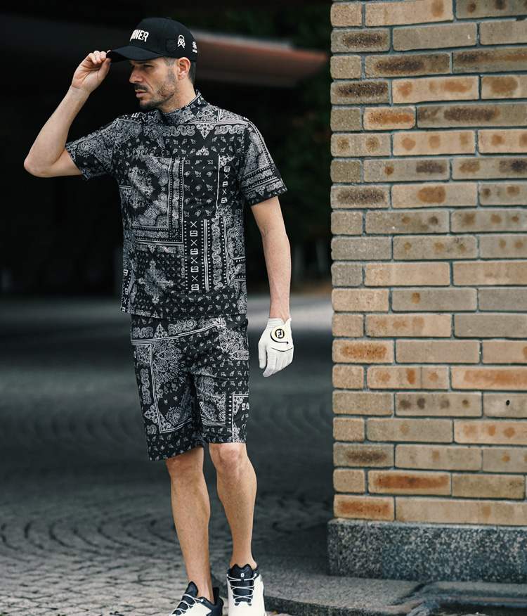 ペイズリー柄モックネックＴシャツ_コーデ1