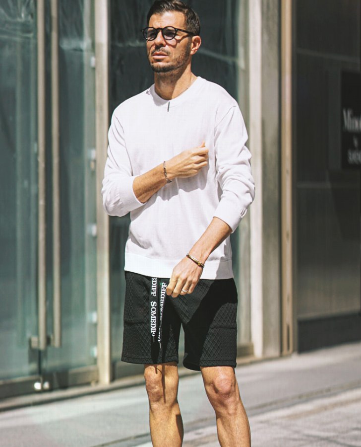 LOOK 03