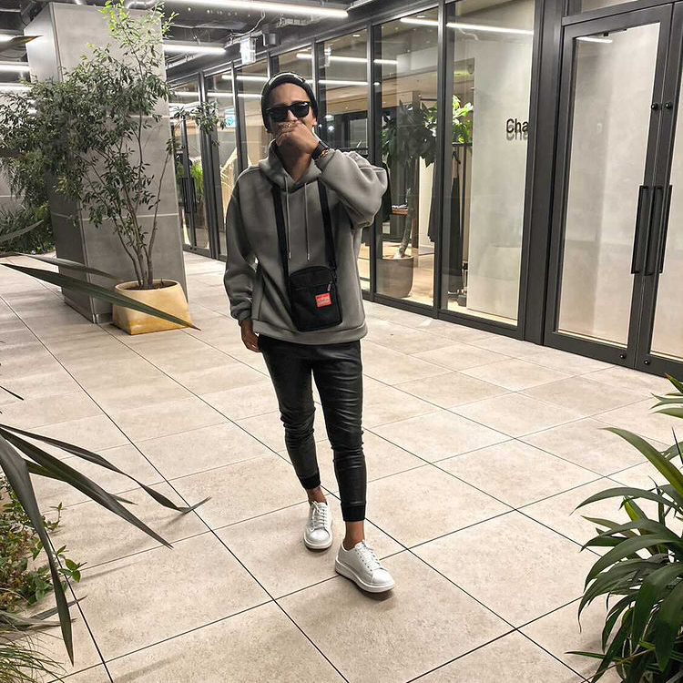 -PUレザージョガーパンツ