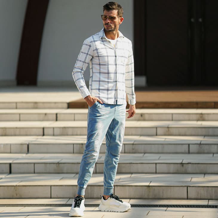 コート×ニットファッション