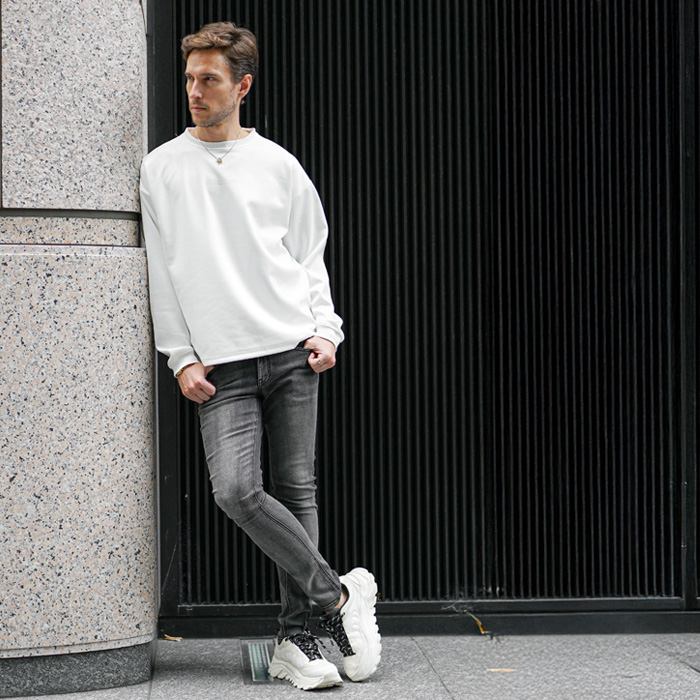 スウェード長袖Tシャツ 着用イメージ