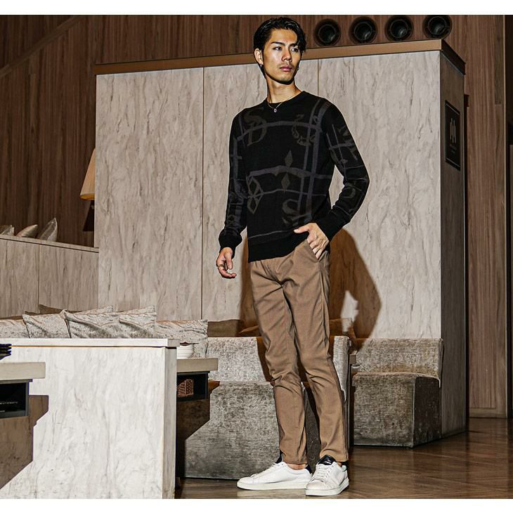 アクリル総柄ニット