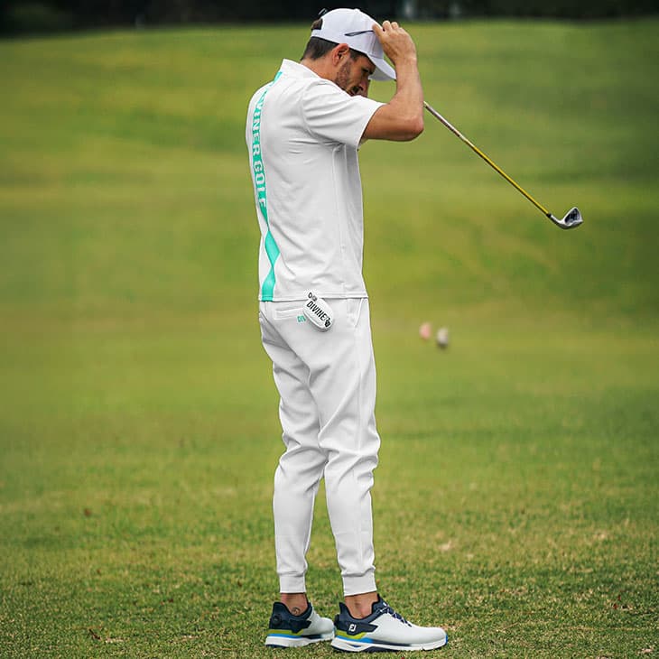 色使いで魅せる夏のメンズゴルフコーデ